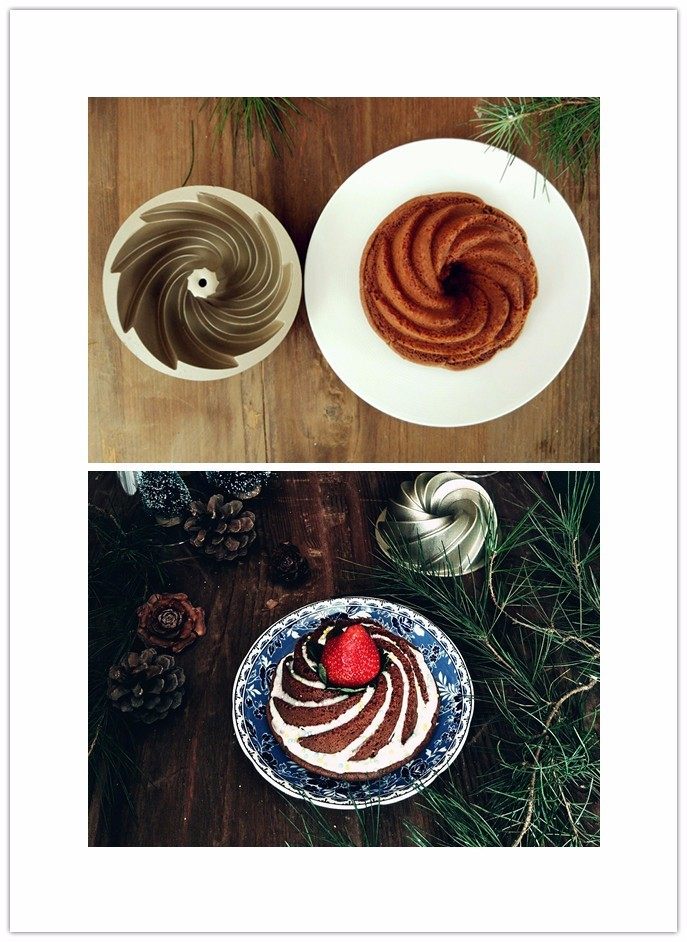 巧克力磅蛋糕,取出脱模，浇少许<a style='color:red;display:inline-block;' href='/shicai/ 885'>酸奶</a>和彩糖粒装饰，筛少许糖粉装饰即可