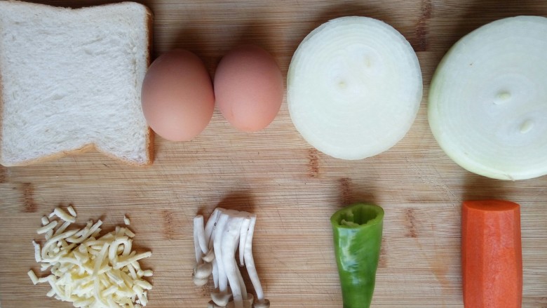 法式早餐（芝士蛋卷搭配法国土司）,将以上食材洗净备用。