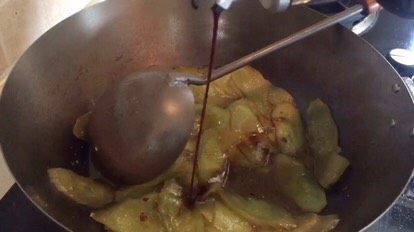 大料辣椒油·大料油·炖菜,关火滴淡酱油起锅