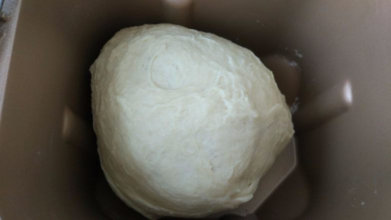 原味麦香小面包,完成一个和面程序（约30分钟）后，取出。
