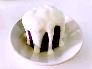 麦胚酸奶淋紫薯，对挑食人是赤裸裸的诱惑,淋上<a style='color:red;display:inline-block;' href='/shicai/ 885'>酸奶</a>。