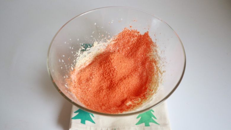 超萌胡萝卜小饼干（芝士口味）,一定要过筛，使面粉中的颗粒消失