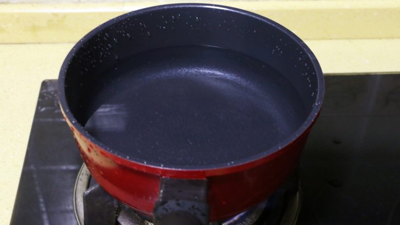 糖醋排骨,另起锅，锅中加入适量清水烧开