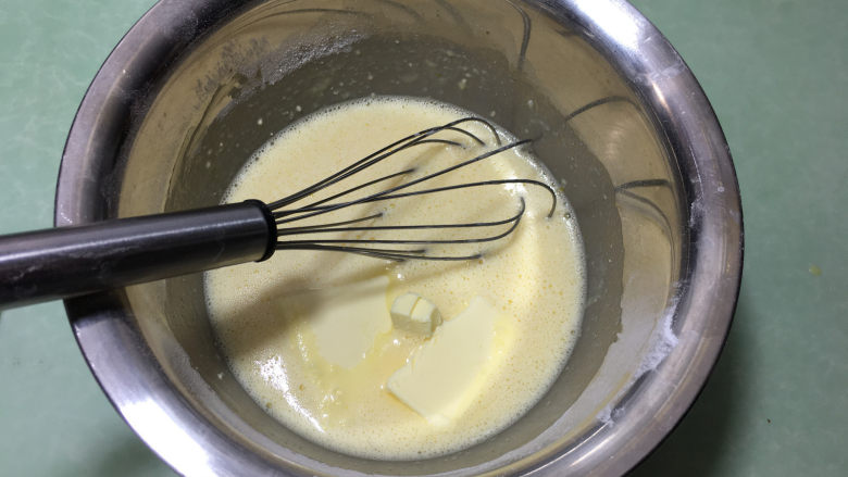 奶黄包,加入黄油。