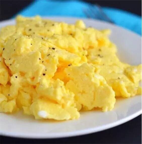 牛奶烤鸡蛋,美味可口的鸡蛋😍