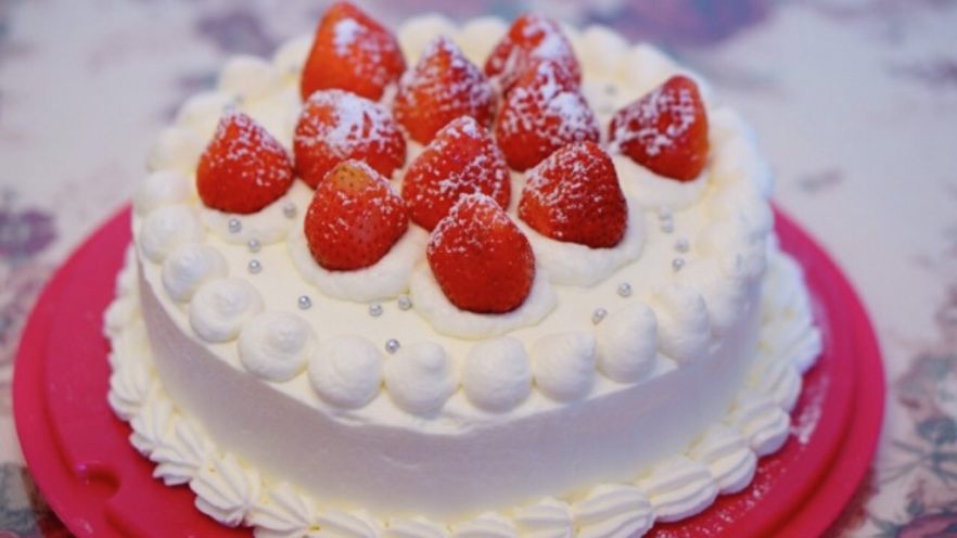 生日蛋糕—草莓奶油蛋糕