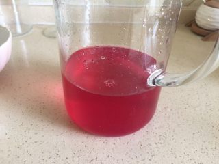 夏日果味酵素饮品,颜色好看吧。