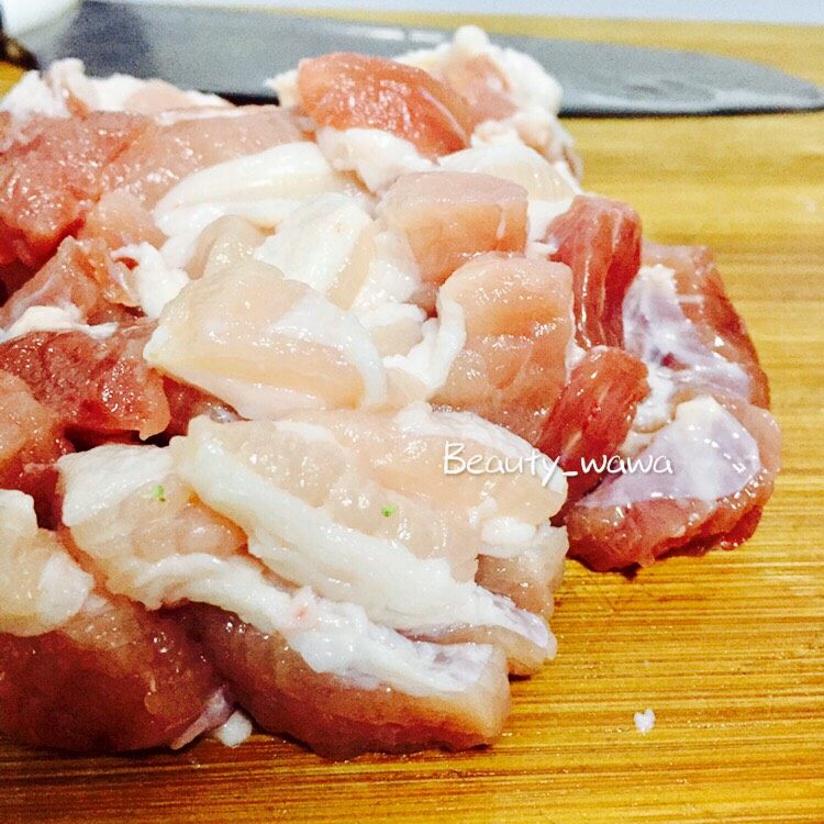 下饭首选—私家秘制红烧肉,猪肉洗净切小块或薄片