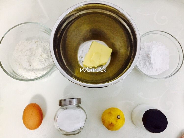 清新口感柠檬磅蛋糕,如图，准备好所需材料。同时烤箱预热180度