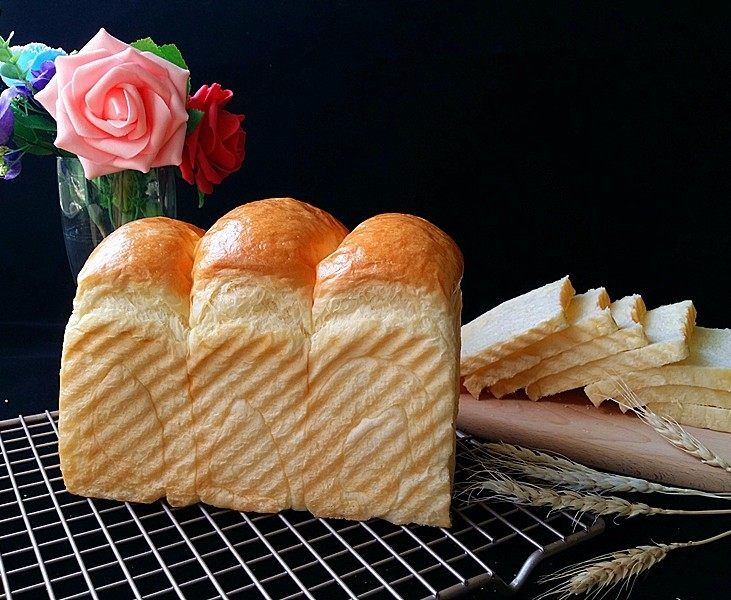 日式甜面包-中种法,颜色好赞