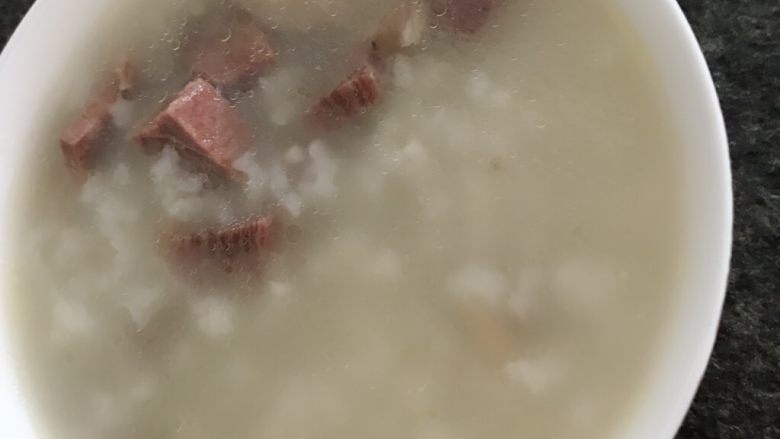 牛肉平菇粥,然后按煲粥功能，电压力锅不用人工放气，自然放气