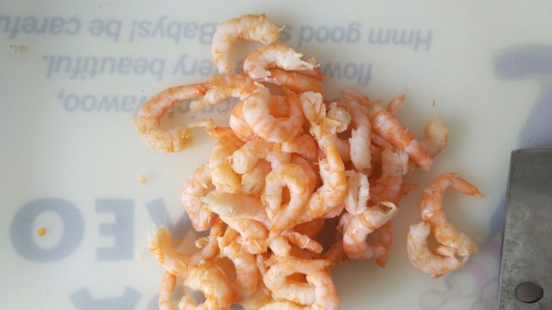 鲜虾吐司卷,用的北极甜虾，如果用别的虾要提前煮熟
