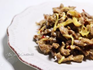 牛肉快手菜—姜丝牛肉,收汁，装盘