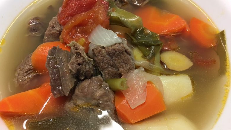 清燉牛肉湯,好喝到無法形容的台灣南部清燉牛肉湯出場囉😋