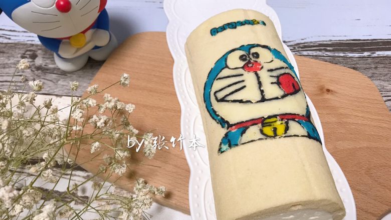 哆啦A梦彩绘蛋糕卷