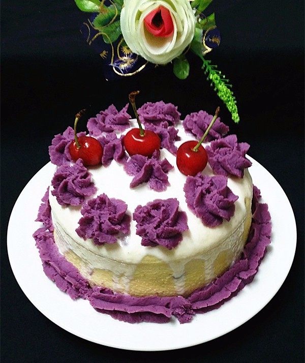 紫薯裱花酸奶蛋糕