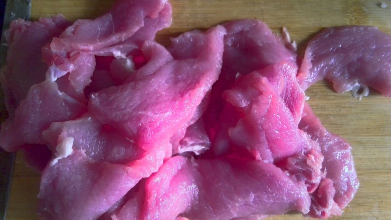 东北锅包肉,肉切2到3厘米厚 切薄太干 不好吃
