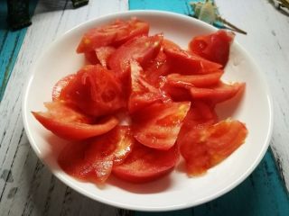 【Cathy边吃边营养】— 西蓝花炒番茄,番茄切小片