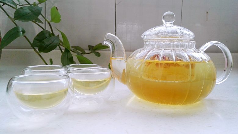 罗汉果茶,可以循环冲泡，不定时饮用。