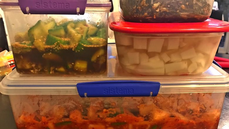 韩式腌萝卜块,放密封盒里放冰箱腌1到2周即可食用