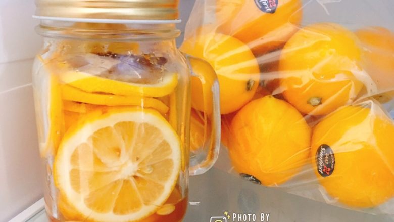 自带解暑特效的蜂蜜柠檬片,放入冷藏室冷藏一到两天。