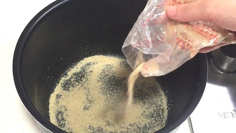 米粉鸭,高压锅到蒸肉米粉垫底