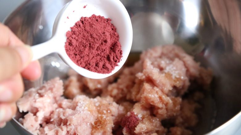 自制蜜汁猪肉脯,有红曲粉可以加入适量的红曲粉，做出来的颜色会非常漂亮。