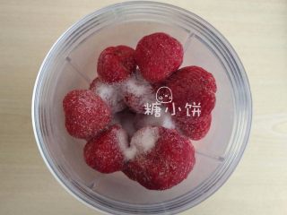 自制果丹皮（芒果&草莓2款入）,草莓的简单提一下，过程都一样，所有材料混合打成泥
