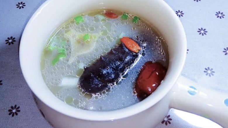 牛尾海参汤,一碗热气腾腾的营养牛尾汤