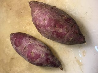 紫薯苦瓜圈（减脂餐）,紫薯我用了两个，因为我的紫薯不是很大