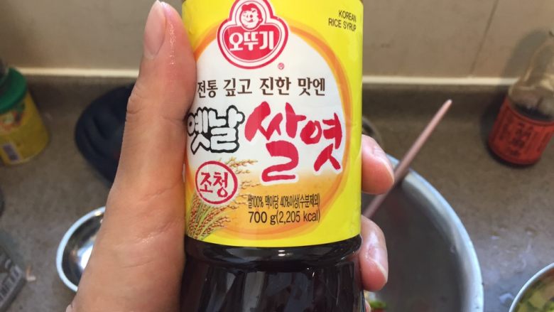 韩式香蒜辣烤鸡,加45g韩国米糖浆，如图。