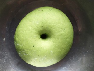 青苹果馒头,密封发酵至两倍大