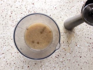 【瘦身解暑】小米绿豆饮,剩下的比较浓稠的小米粥放料理机