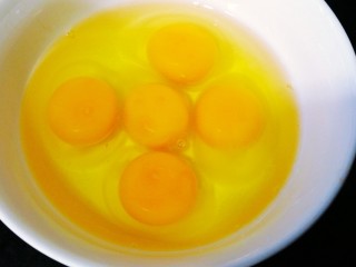 鲜美的蛤蜊鸡蛋羹,打开鸡蛋