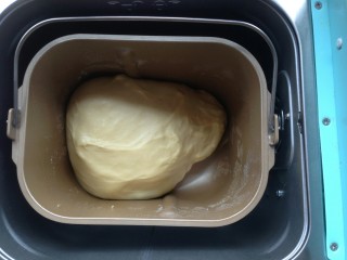 面包机版鸡蛋吐司,选择发酵40分钟