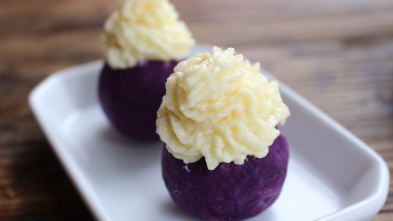 紫薯奶酪球,在紫薯球裱花