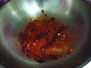 酱蒜爆芦笋,炒出香味、炒出红油