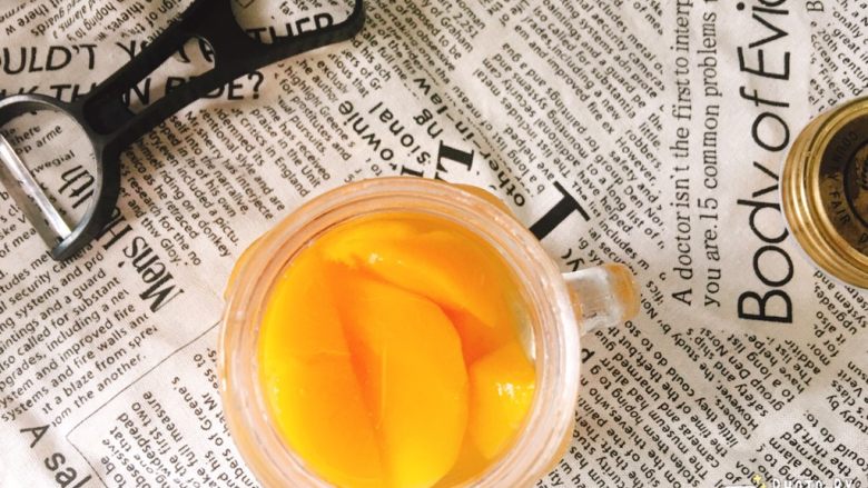 许你一罐透心甜的黄桃罐头,开盖，享用吧！