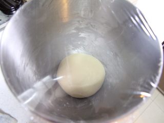 椰蓉吐司,密封一次发酵，28-30摄氏度