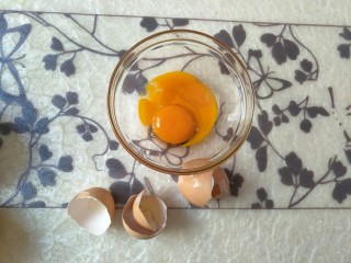 宝宝零添加健康零食蛋黄溶豆,只要蛋黄(35克蛋黄差不多中等大小鸡蛋，两个蛋黄)