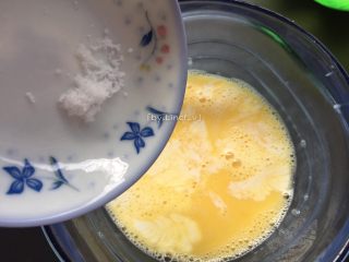 日式海苔玉子烧,加入1/8食用盐（我用的调味罐带的那种小汤匙）