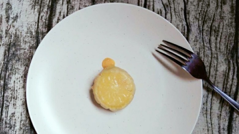 流心奶黄月饼,180℃10分钟