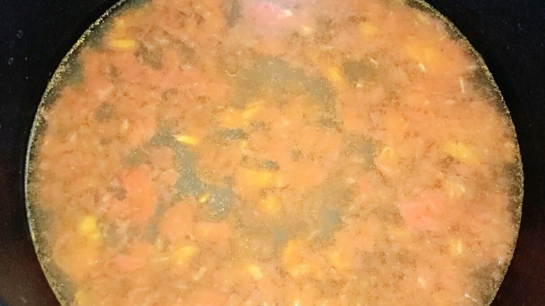 番茄土豆浓汤颗粒面,番茄煸岀红油后加入适量清水