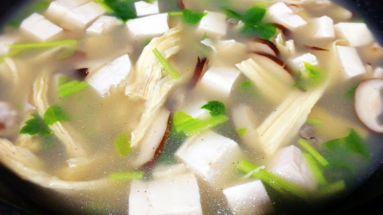 海蛎豆腐汤,这样就煮好了，😍😍😍😍