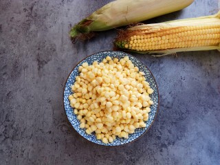 玉米烙,抠下玉米粒