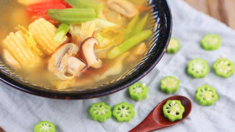 常见蔬菜熬出一锅鲜，让你餐桌上的汤不再单调！