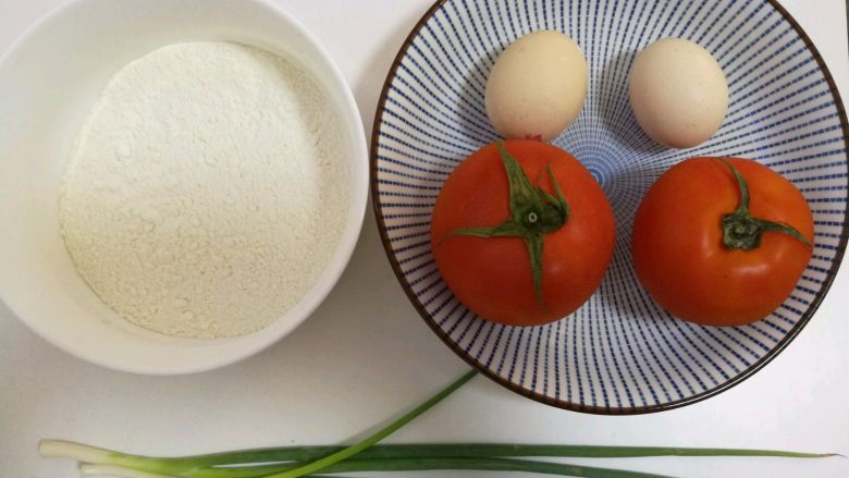 百搭西红柿+西红柿疙瘩汤,准备材料