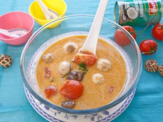 西紅柿燉雙菇椰漿湯