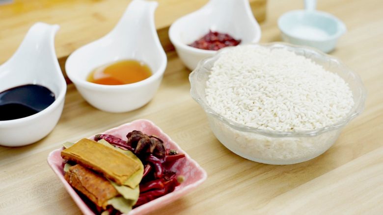 米饭天敌——从打米粉开始的一碗鲜香粉蒸肉,材料集合啦！！！