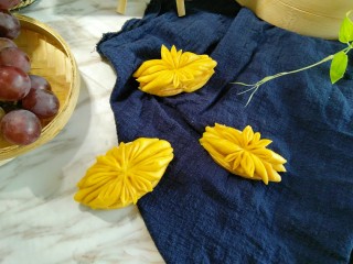 金黃蓮花饃饃